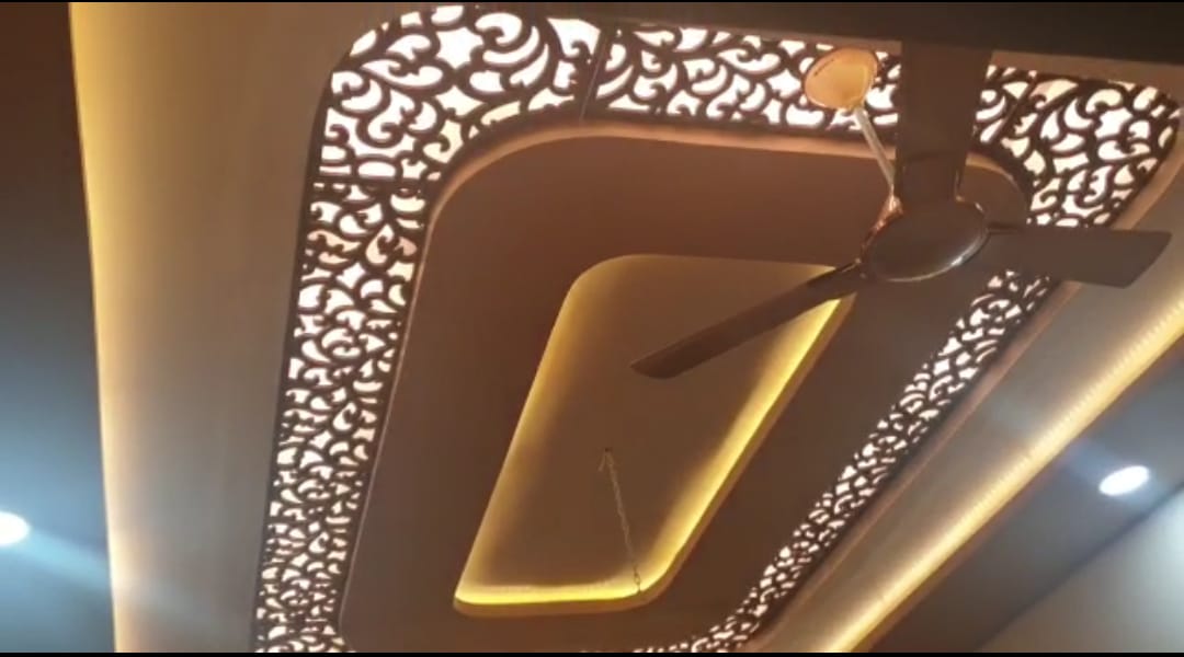 Jaali Work on the ceiling 
